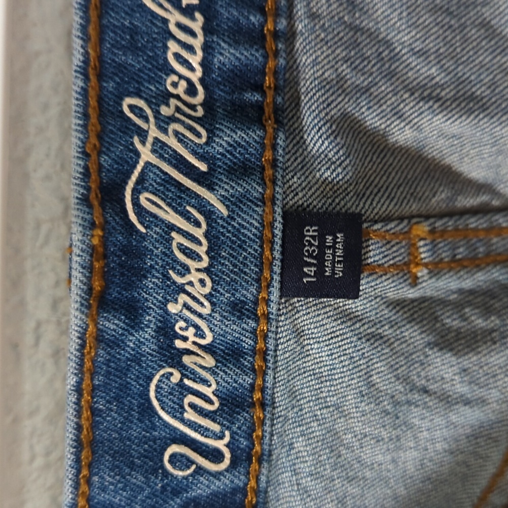 Jeans 👖 - Picture 2 of 3